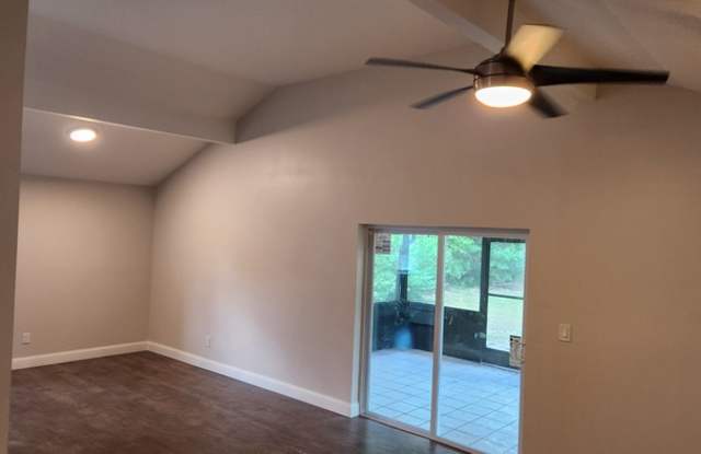 1492 Providence Boulevard Gallery 4