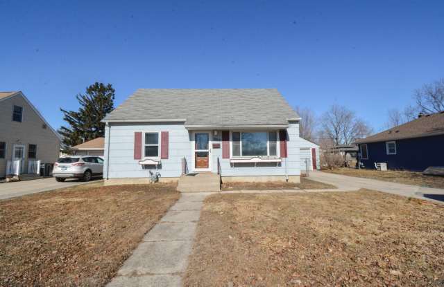 Beautiful 3 Bedroom with ALL the Updates! photos photos