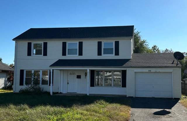 Fantastic 2 Story Colonial Single-Family Home Gallery 1