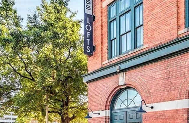 215 North Court Street Gallery 2
