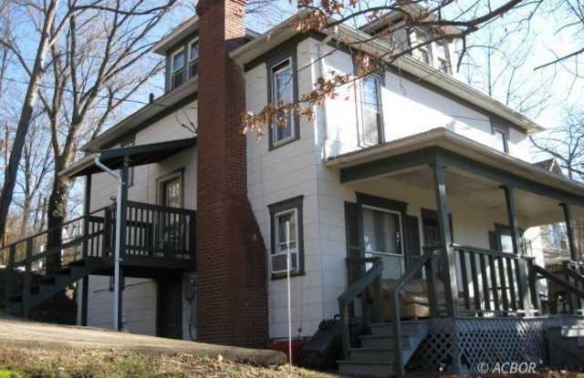 178 North Congress Street - 178 North Congress Street, Athens, OH 45701