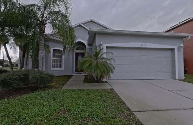 Beautiful 4-Bedroom Waterfront Rental Home in Wyndham Lakes Estates photos photos