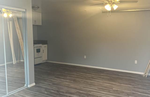 5988 Greenfield Avenue photos photos