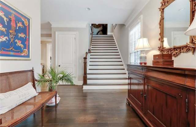 3585 Roxboro Road NE # 1 Gallery 2