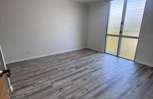 1603 Gallery 4