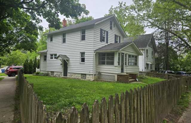 3 Bedroom 1.5 Bath Single Family Home Kent Ohio photos photos