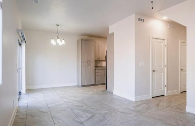 1005 N. Tortoise Rock Dr. photos photos