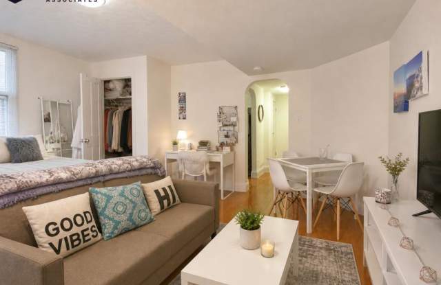 302 Berkeley St. photos photos