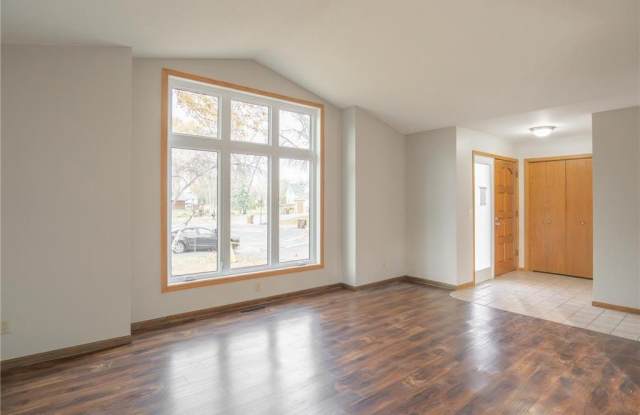 5245 Clayton Dr Gallery 2