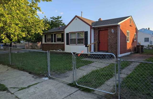 500 N Kentucky Ave photos photos