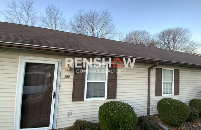 702-716 Nora Ave - 702 Nora Drive, Newbern, TN 38059