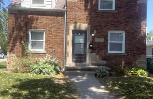 15205 Maplewood Avenue photos photos 15205 Maplewood Avenue photos photos