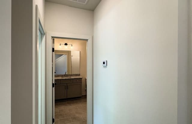 September Special- Now Only $1,695 per month!!! Gallery 4
