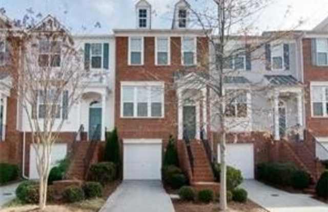 1012 Whittington Way photos photos