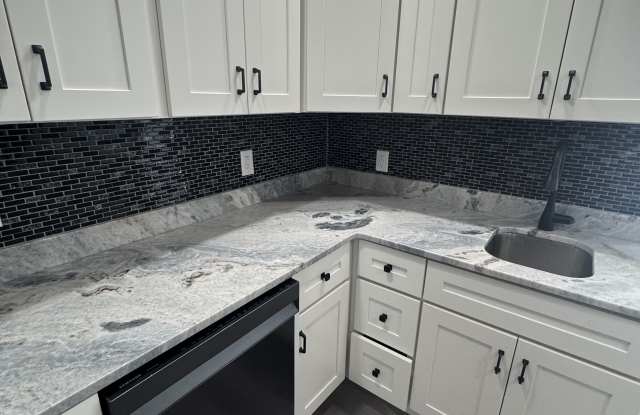 609 Broad Ave - 609 Broad Avenue, North Belle Vernon, PA 15012