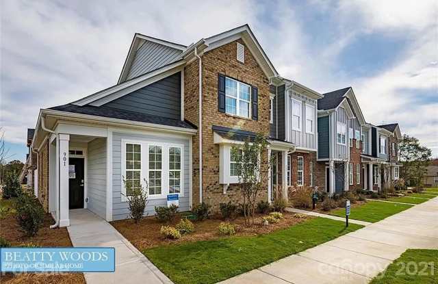 Room for Rent in 3 Bedroom Townhome at 1029 Beatty Woods Ln photos photos