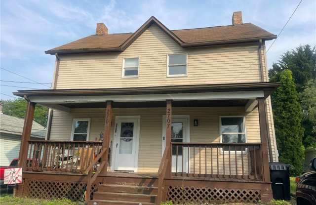 2707 20th Street Ext photos photos