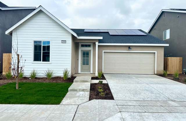 Charming 3-Bedroom Single Story Home for Rent photos photos