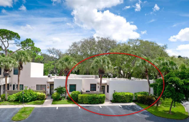 401 PALM TREE Drive Gallery 2
