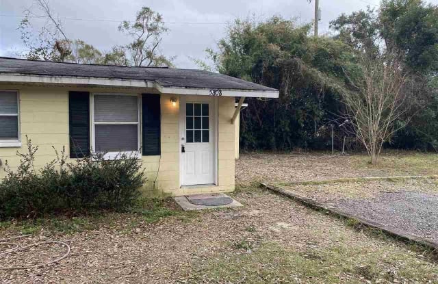 5808 Flaxman St - 5808 Flaxman Street, Myrtle Grove, FL 32506