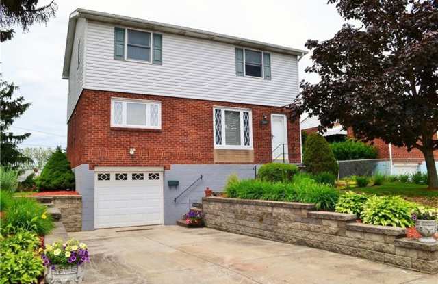 5Bed | 2bath Home in West Mifflin, PA photos photos