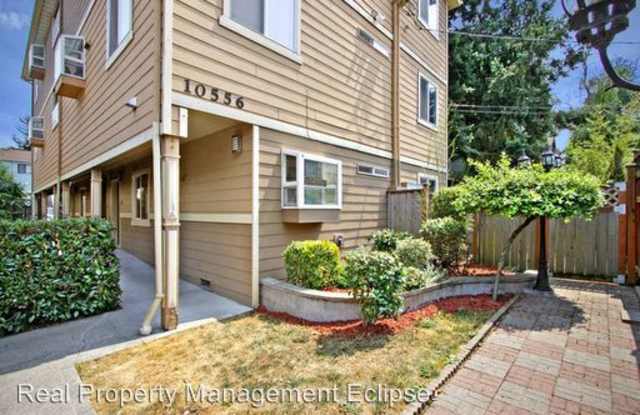 10556 Midvale Ave N #101 Gallery 2