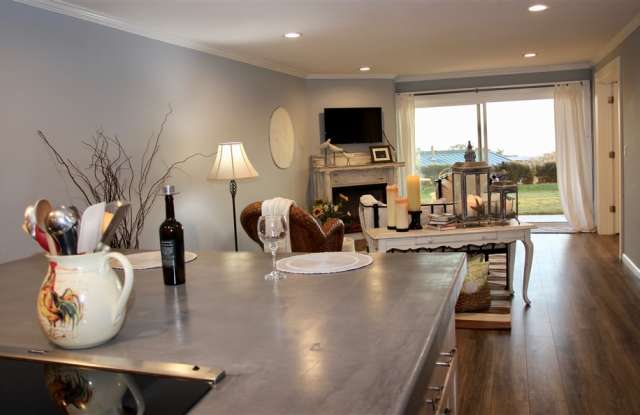 640 W Solana Circle Gallery 3
