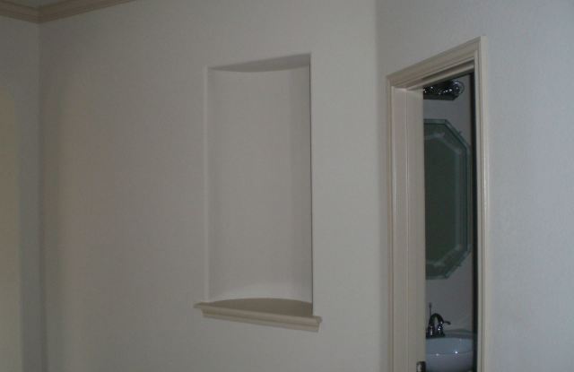 5811 Melanie Court Gallery 4
