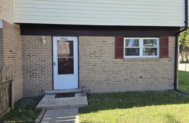 6535 Stoney Point South Gallery 3