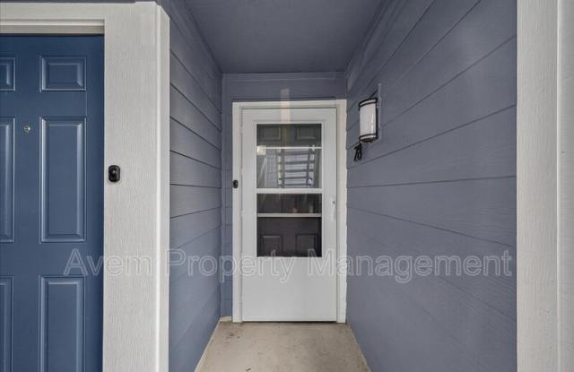 12600 SE Freeman Bldg 3, Unit 28 - 1 - 12600 Southeast Freeman Way, Milwaukie, OR 97222