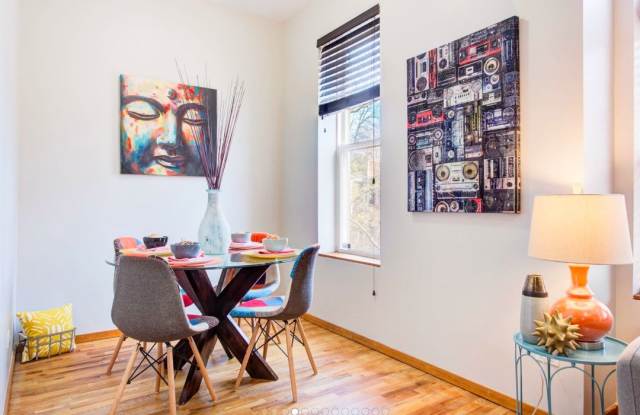 1616 N wood Street Gallery 4