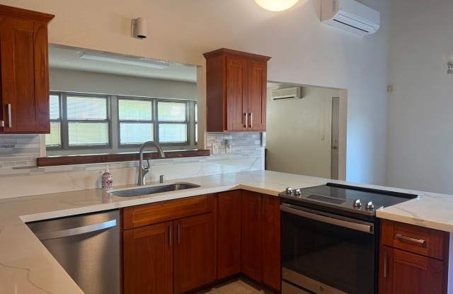 Upgraded 4 Bedroom, 2 Bath Single Family House in a Quiet Neighborhood Gallery 3