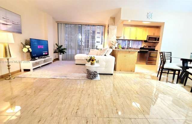 17011 N Bay Rd photos photos