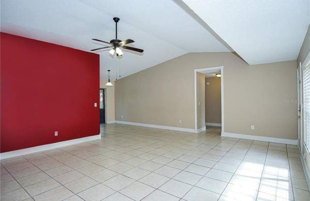 706 SUNLIT COURT Gallery 3