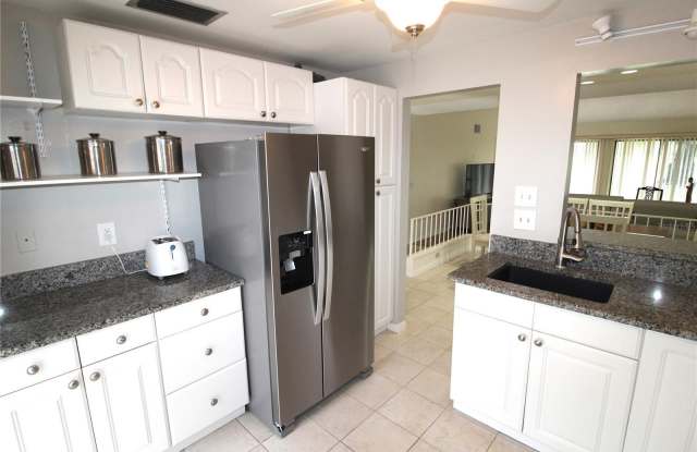 2201 MEADOWLAKE COURT Gallery 2