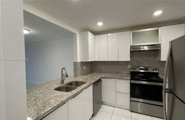 7830 Camino Real photos photos