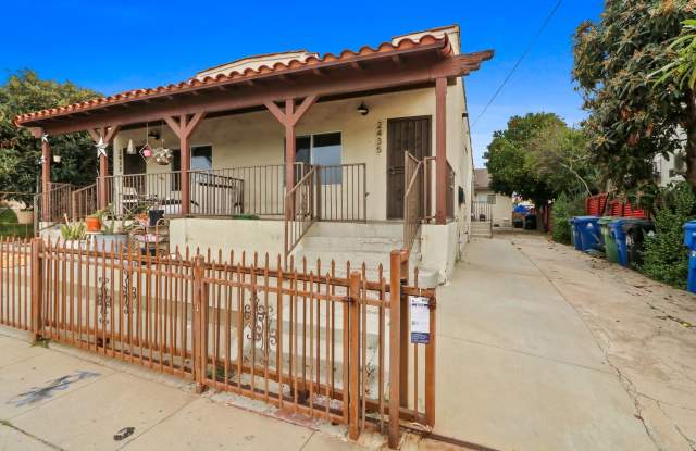 Beautiful and Spacious 3 Bedroom Apartment Home in Boyle Heights photos photos