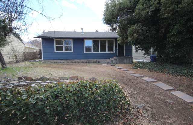 Midtown House Close to Everything, A/C, Hardwood Floors, Washer/Dryer, Pets Considered! photos photos