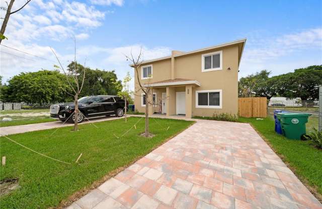 1770 NW 55th St photos photos