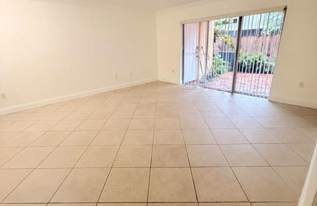 15410 SW 82 LaneUnit 815 Gallery 4