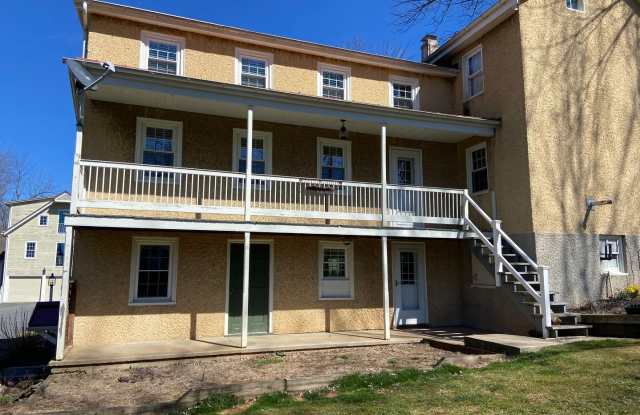 1646 B Valley Rd, Glen Rock, PA 17327 - 1646 Valley Road, York County, PA 17327