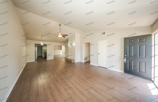2749 Indian Creek Boulevard Gallery 4