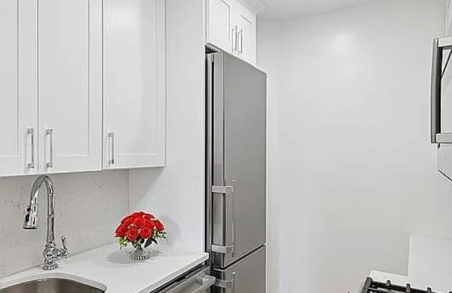 30 Bogardus Pl Gallery 3