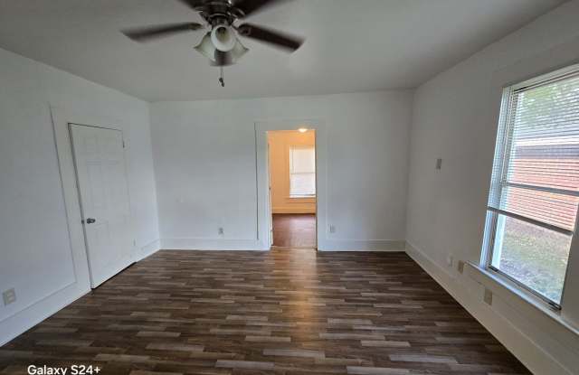 Now Only $899! Affordable 3-Bedroom Home Near Downtown Beaumont Gallery 3