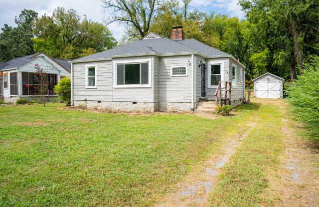 303 Shawnee Trail Gallery 1