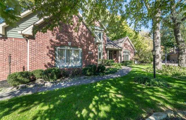 11142 Saint Charles Place Gallery 3