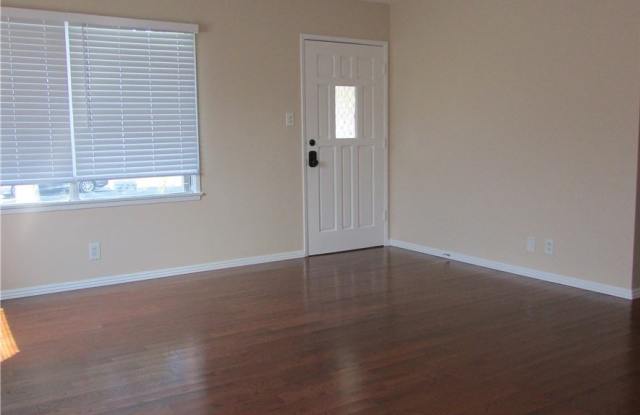 21930 Ladeene Avenue Gallery 3