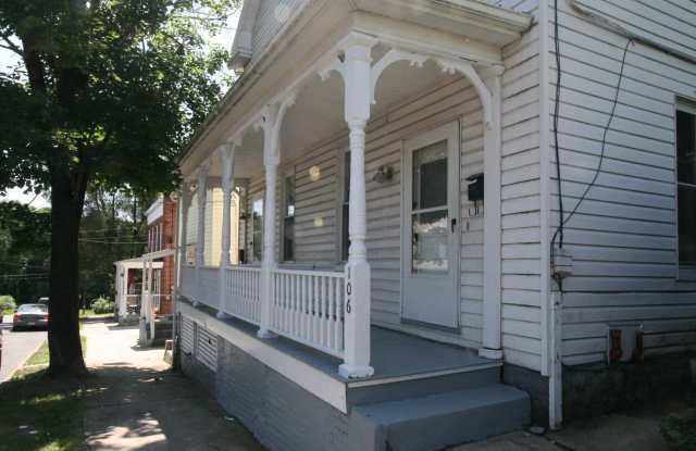 106 E South St photos photos