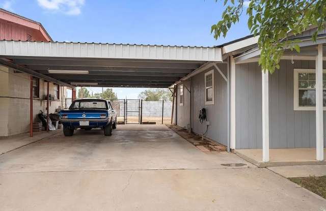 824 S Del Rio Drive Gallery 3