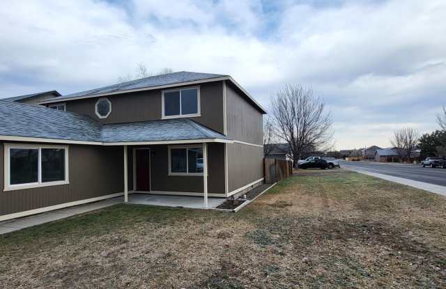 4 Bed 2.5 Bath - Fenced-Corner Lot photos photos